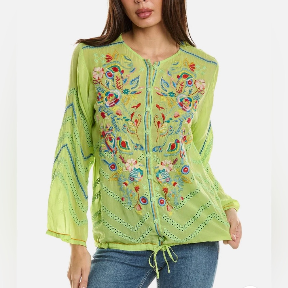 Perica blouse size M